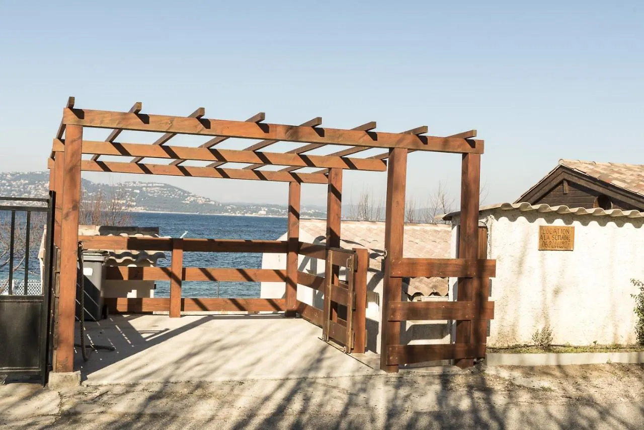 Le Cigalou, Authentique Cabanon De Pecheur En Bord De Mer Avec Sa Terrasse Spacieuse Et Amenagee Hyères Francie