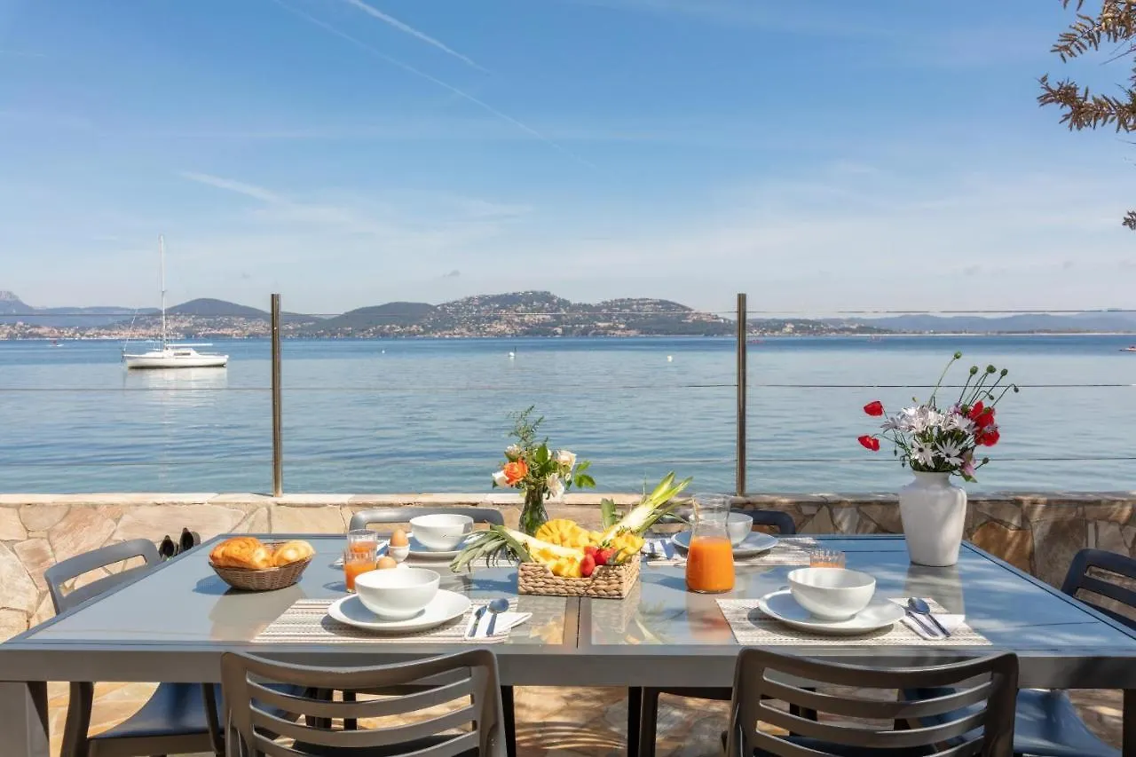 Le Cigalou, Authentique Cabanon De Pecheur En Bord De Mer Avec Sa Terrasse Spacieuse Et Amenagee Hyères 0*,